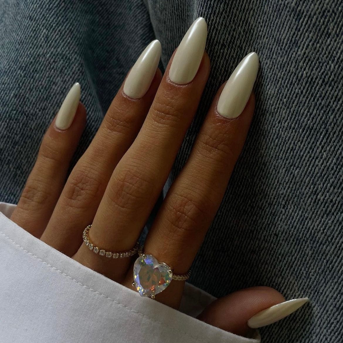 Step into sophistication with our exquisite white nail designs. From minimalist chic to intricate patterns, our collection offers a myriad of options to suit every style.