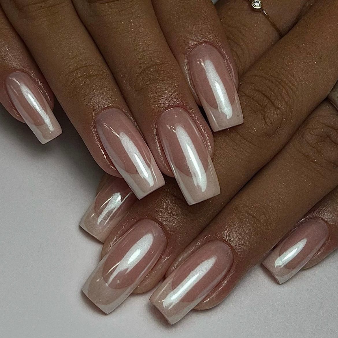 Easy to Apply Press-on Nails