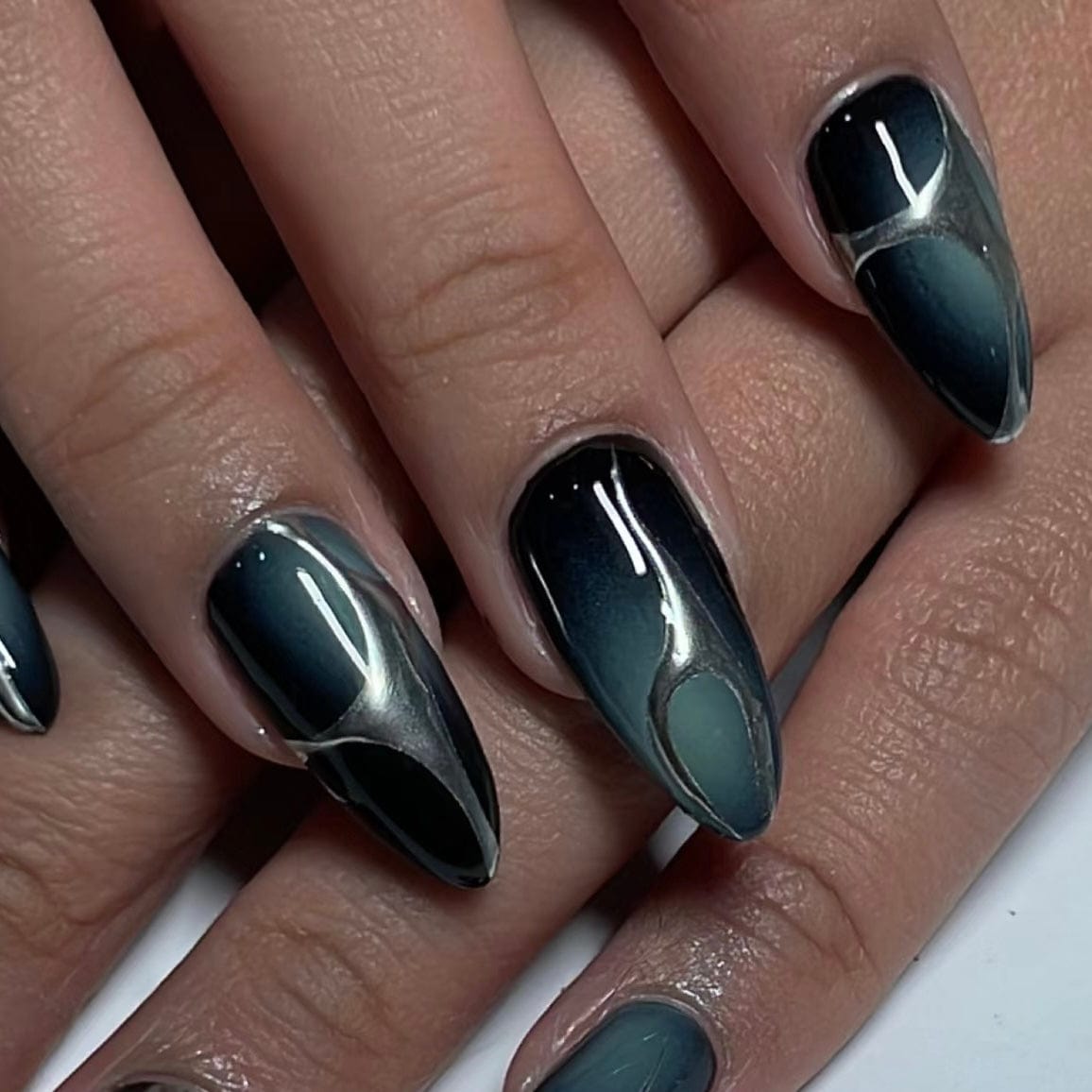 Emerald Cascade Press on Nails
