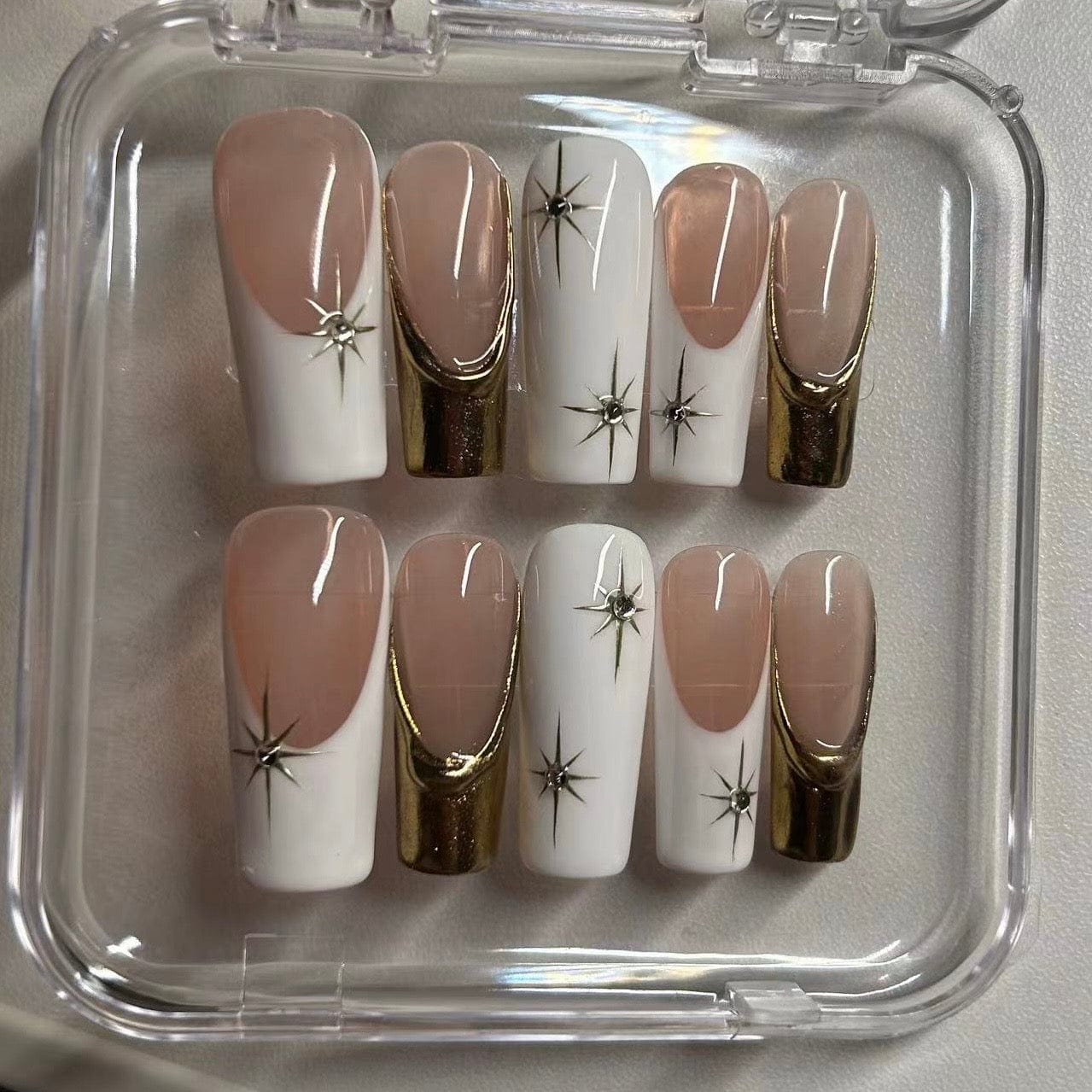  White French Tip Nail Design